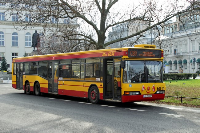 JakDojade - mobilny rozklad jazdy class="wp-image-448783" 