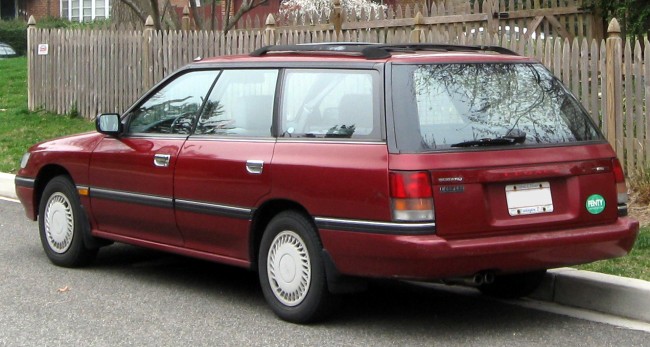 1st_Subaru_Legacy_wagon_–_03-16-2012_rear
