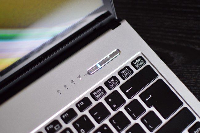 Fujitsu Lifebook S935 19