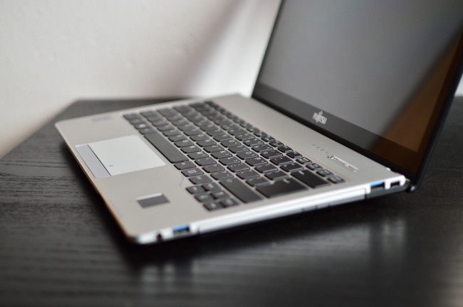 Fujitsu Lifebook S935 8