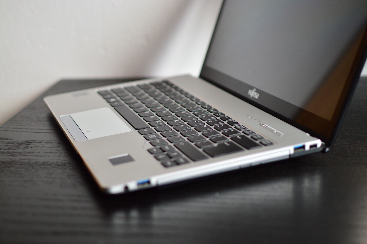 Fujitsu Lifebook S935 8 class="wp-image-450905" 
