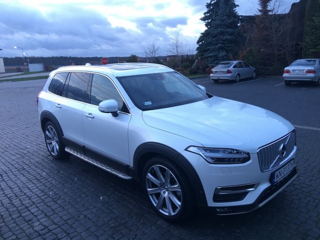 Volvo XC90, 1