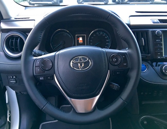 Toyota Rav4, hybryda,2319
