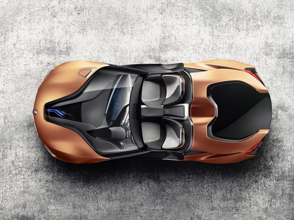 bmw i8 spyder 2 class="wp-image-458790" 