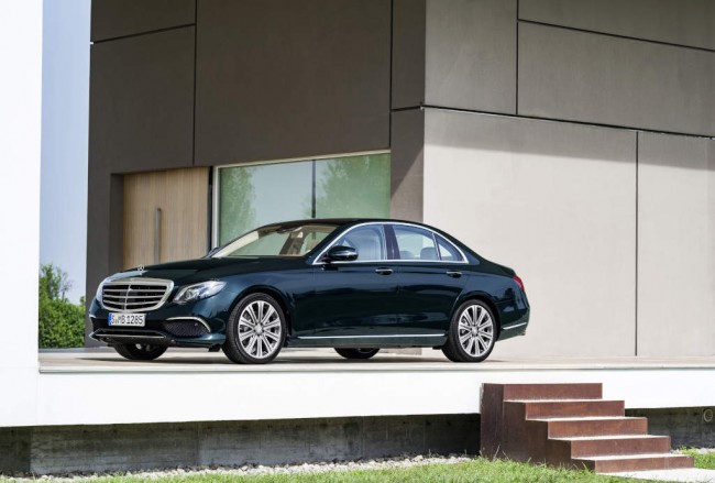 Mercedes-Benz E-Klasse Limousine (W 213) 2016Mercedes-Benz E-Cl