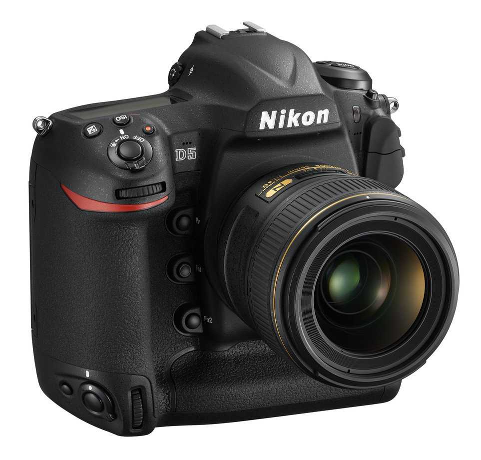 nikon-d5-2 class="wp-image-458737" 