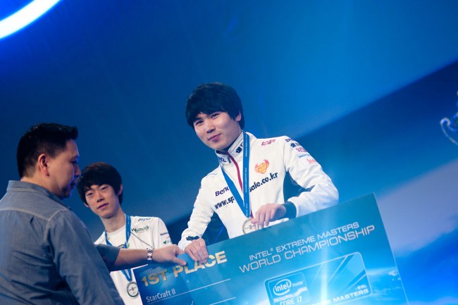 azjaci-w-starcraft-ii (2) class="wp-image-471266" 