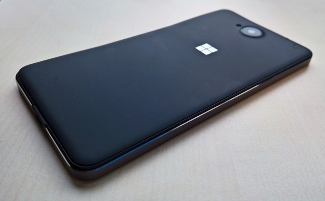 Lumia 650 class="wp-image-474554" 