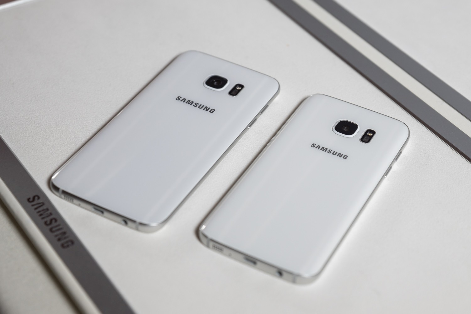 Samsung Galaxy S7 i Galaxy S7 Edge class="wp-image-473668" title="" 