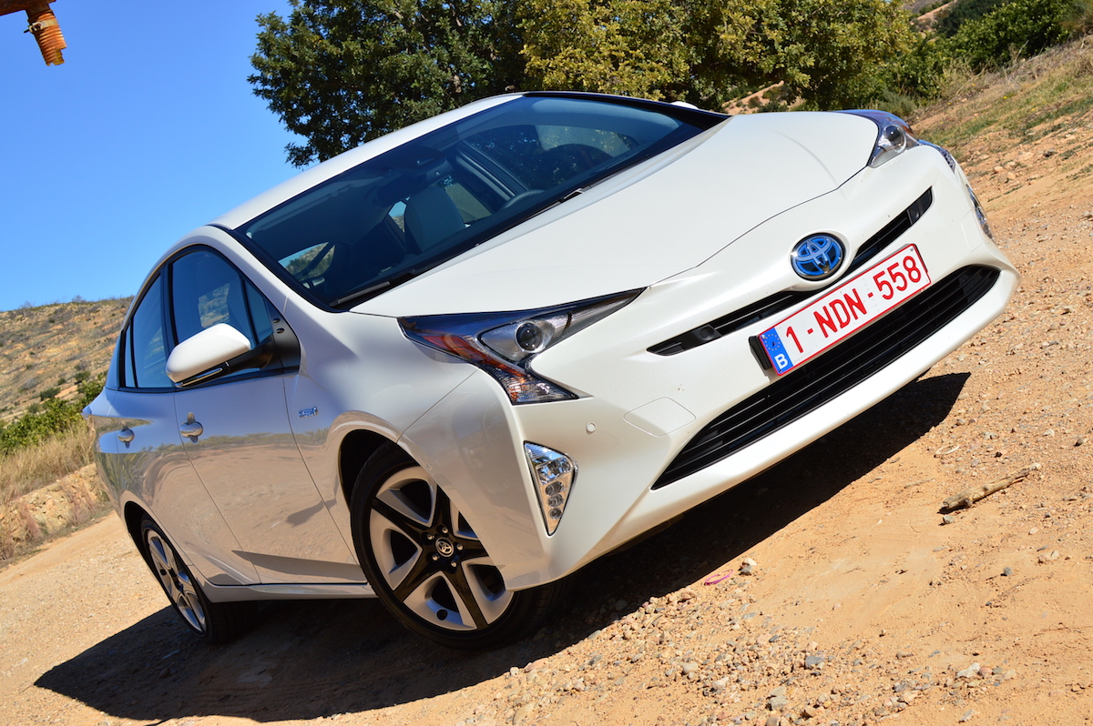 Pierwsza jazda nową Toyotą Prius 2016 class="wp-image-472333" 