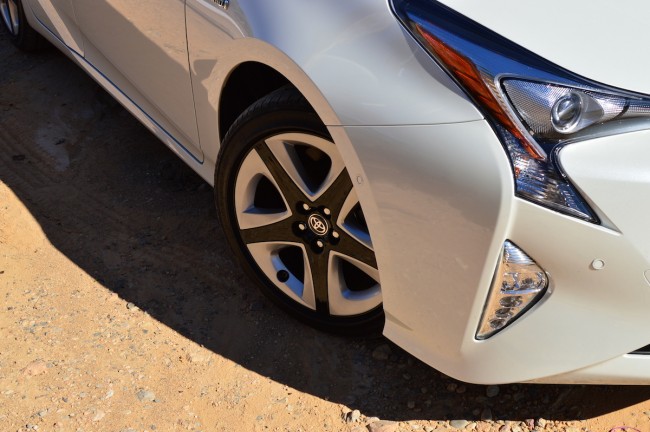 toyota prius 2016