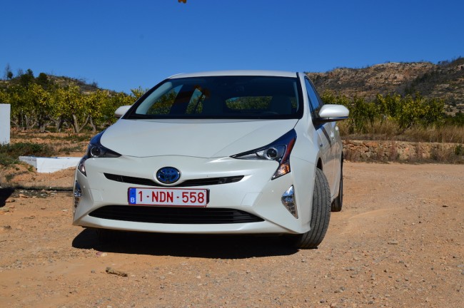 toyota prius 2016