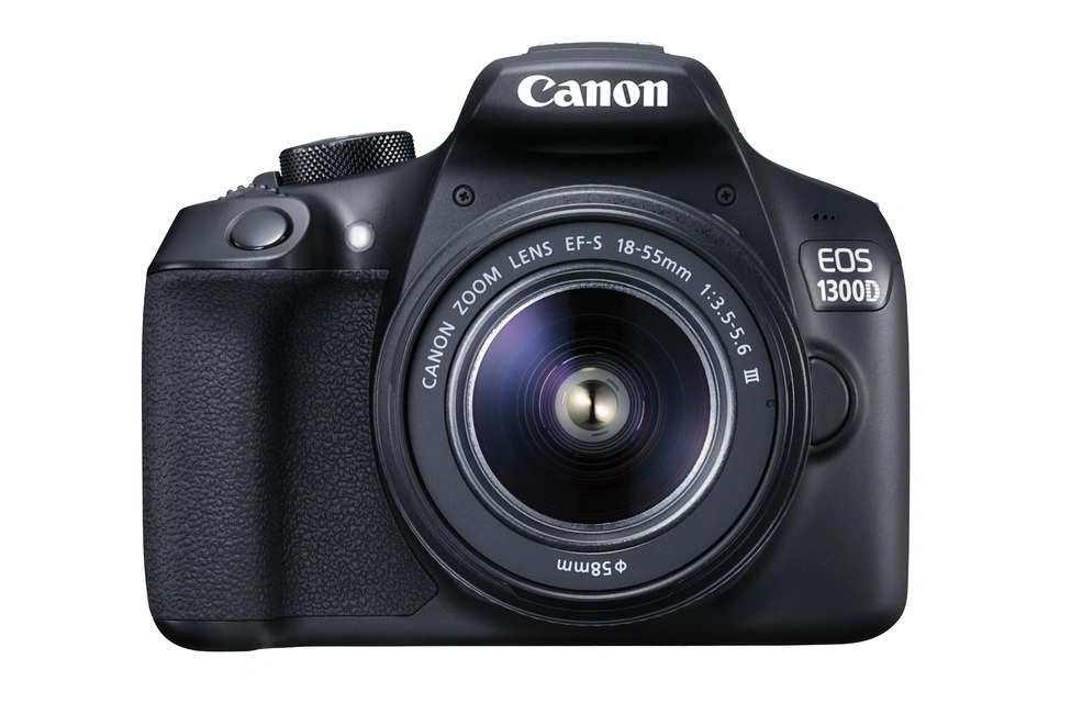 Canon EOS 1300D class="wp-image-479863"