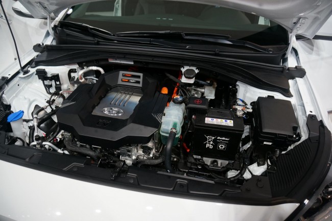 Hyundai IONIQ (12)