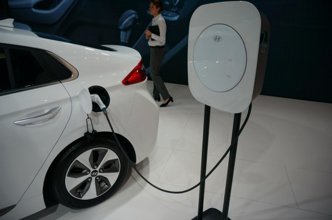Hyundai IONIQ (13)