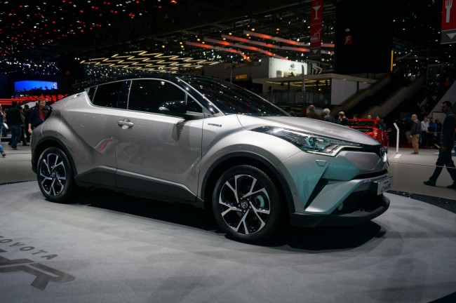 Toyota CH-R (1)