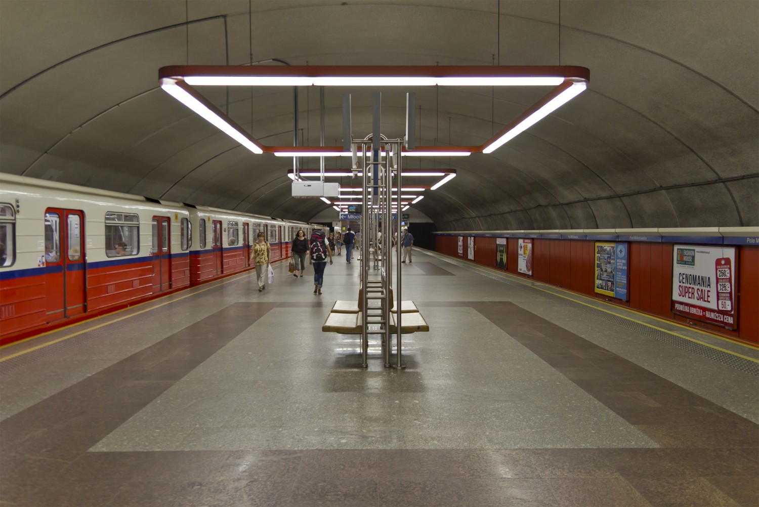 Metro w Warszawie class="wp-image-487277" 