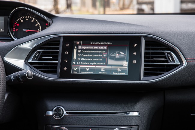 https://ocs-pl.oktawave.com/v1/AUTH_2887234e-384a-4873-8bc5-405211db13a2/spidersweb/2016/03/peugeot-308-gti-1-005-650x434.jpg