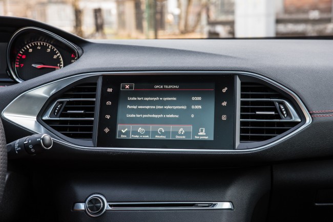 https://ocs-pl.oktawave.com/v1/AUTH_2887234e-384a-4873-8bc5-405211db13a2/spidersweb/2016/03/peugeot-308-gti-1-017-650x434.jpg