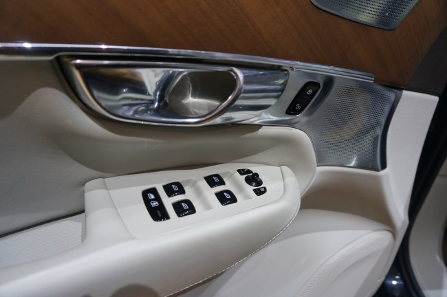 volvo xc 90 excellence-5 