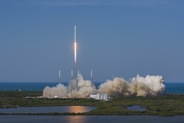 Falcon Spacex class="wp-image-493589"