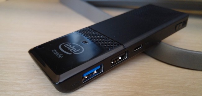 Intel Compute Stick 2 class="wp-image-493683"
