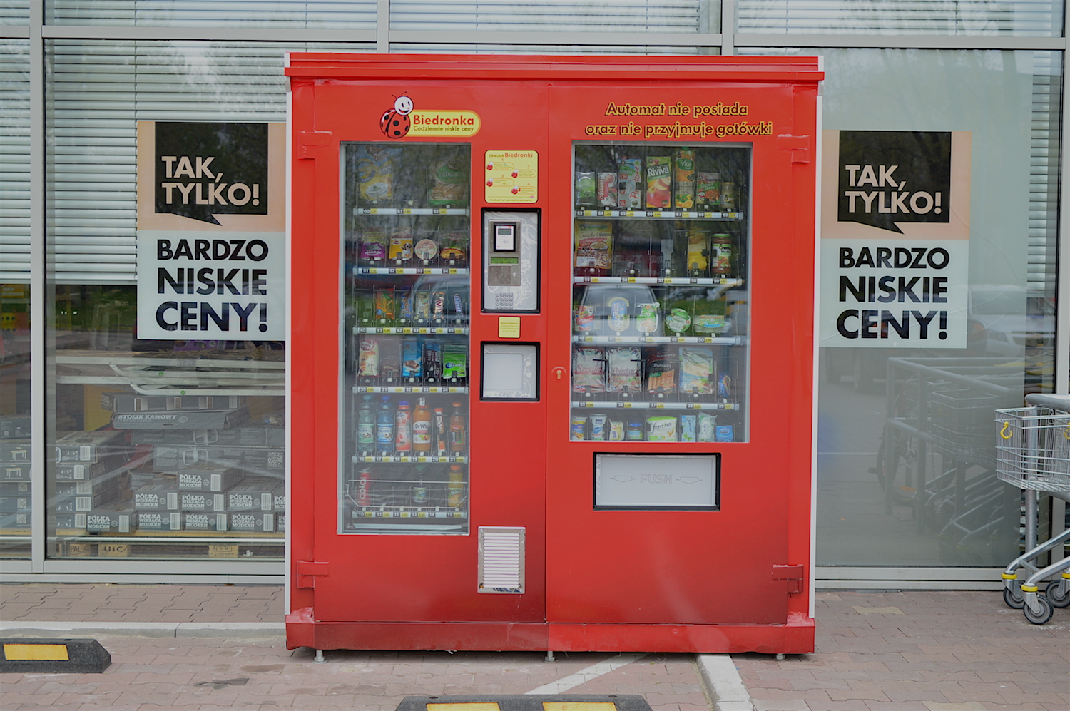 biedronka automat 2 class="wp-image-493297" 