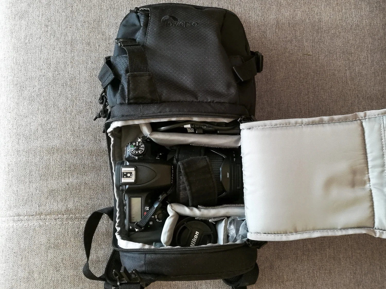 Lowepro DSLR Video Fastpack 150 AW class="wp-image-493955"