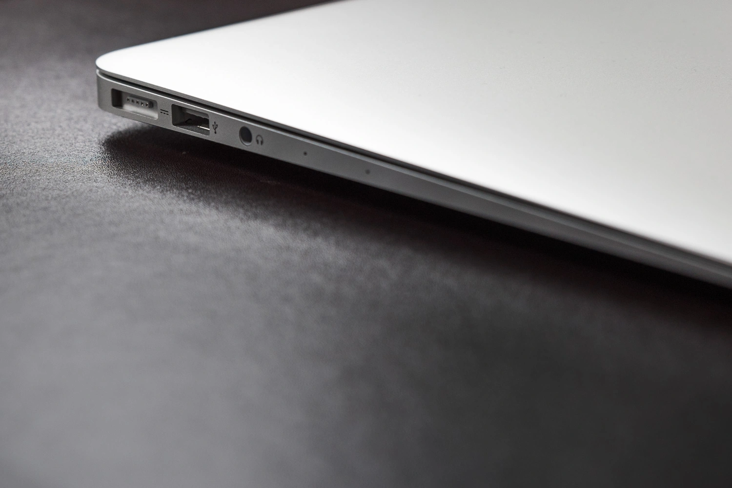 macbook-air-008 class="wp-image-491671"