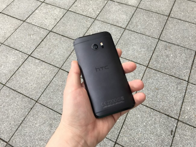 smartfon-htc-10-opinie (8) class="wp-image-490647" 