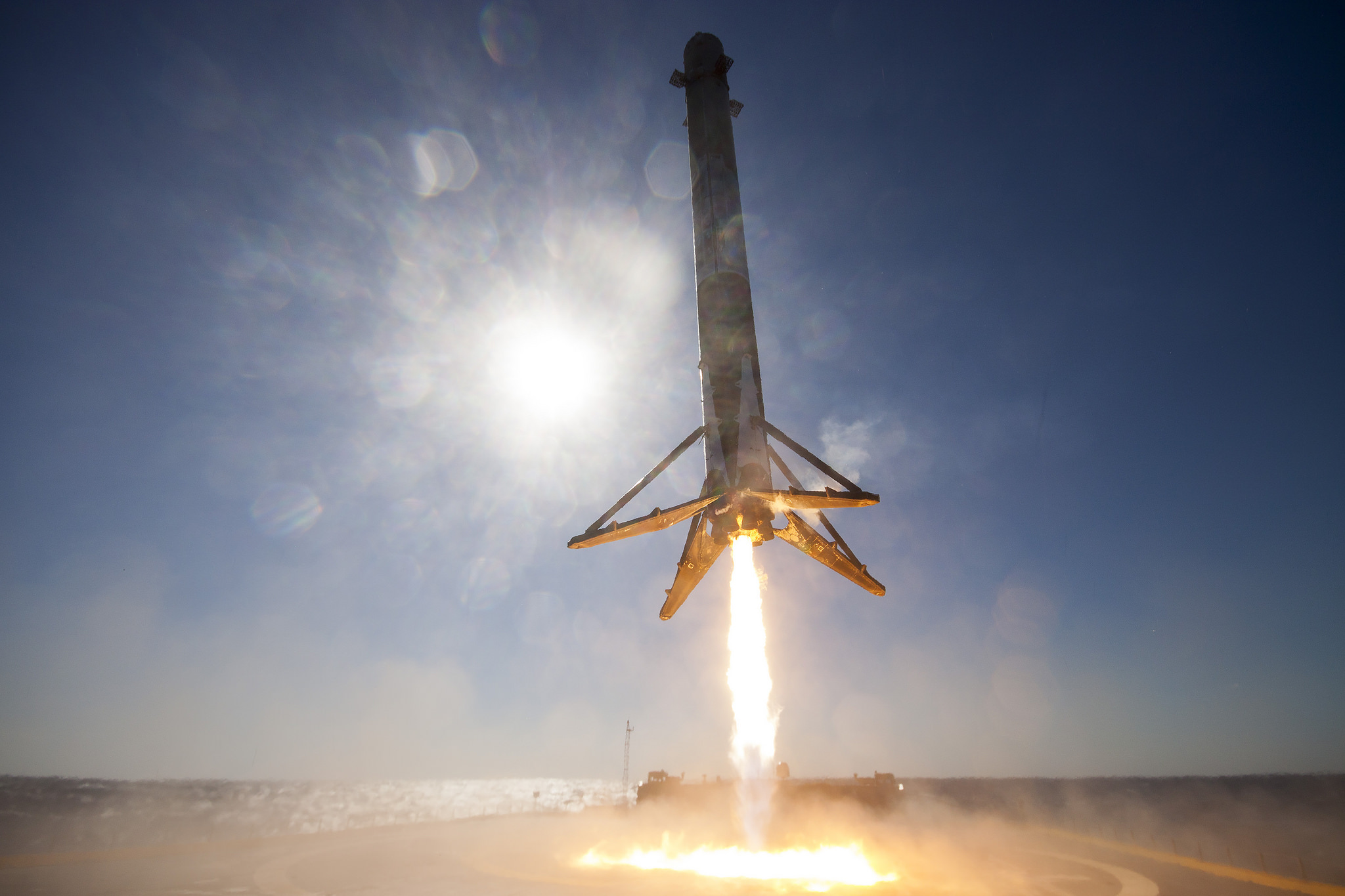 spacex-udane-ladowanie-1 class="wp-image-490961" 