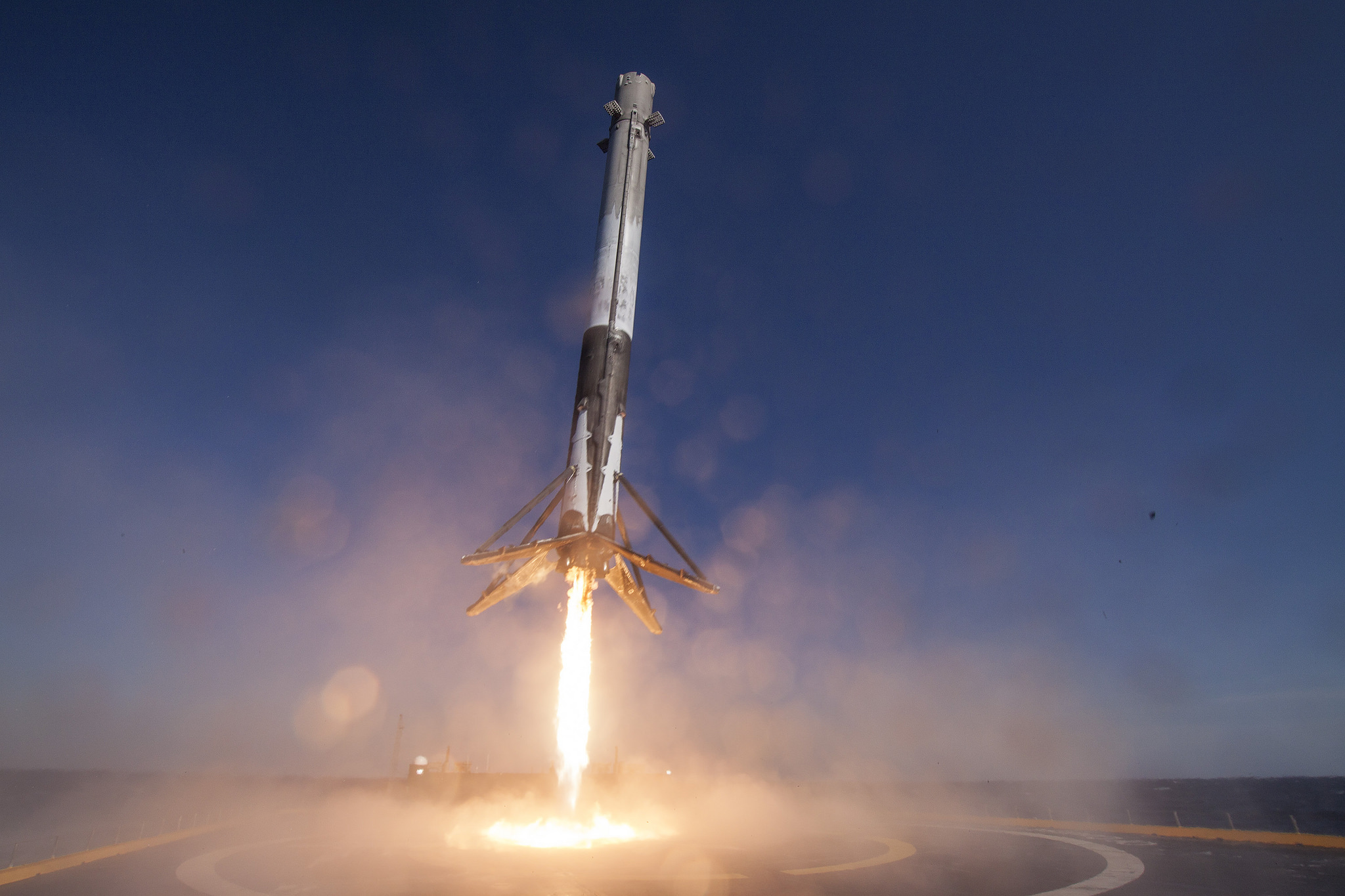 spacex-udane-ladowanie-2 class="wp-image-490962" 