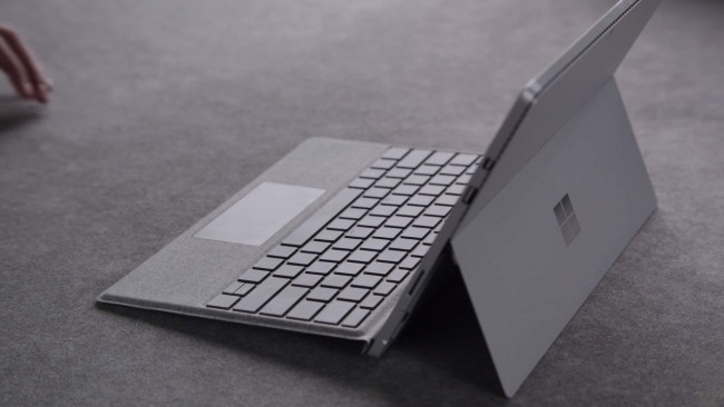 Surface Pro 4 class="wp-image-490769" 