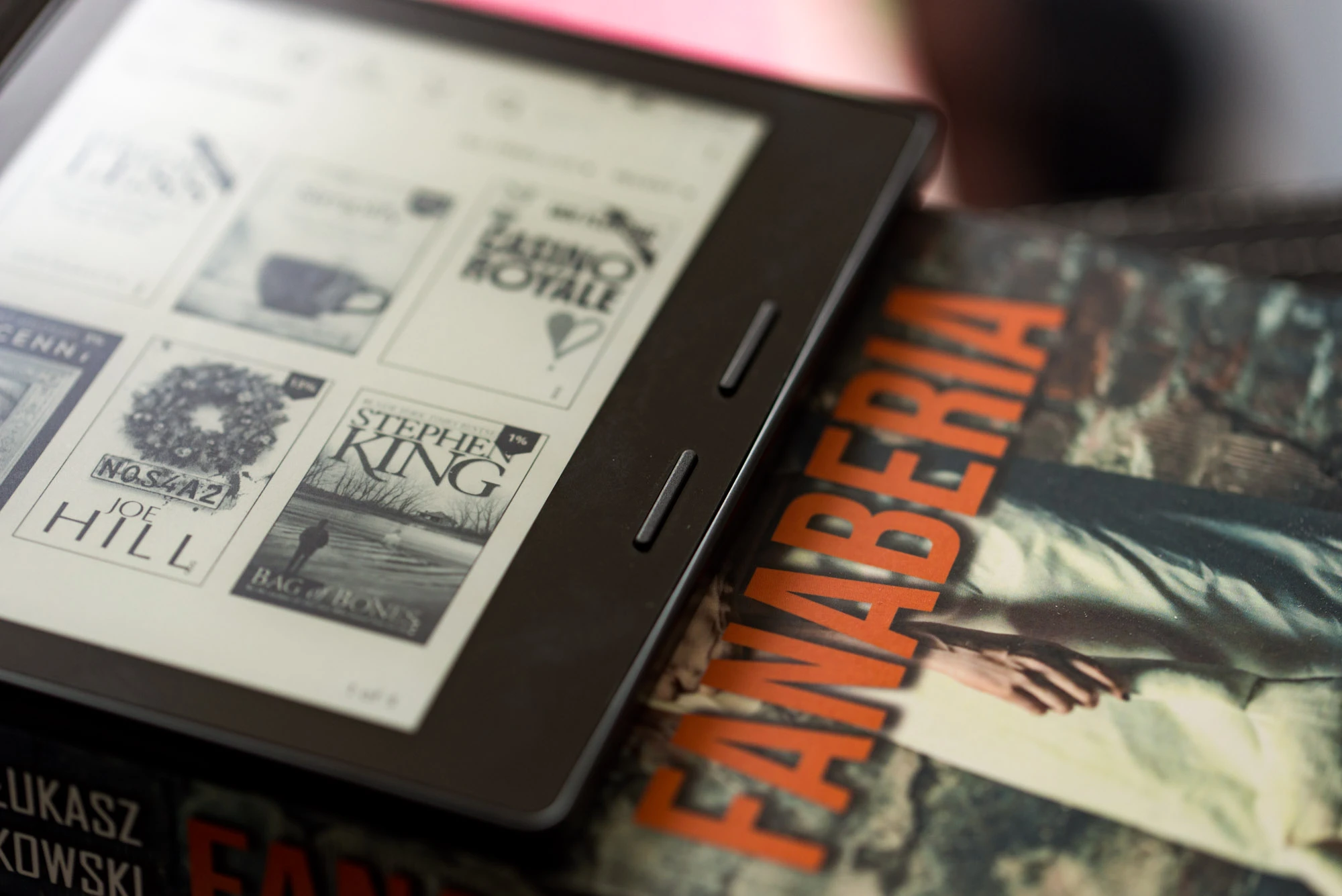 Kindle-Oasis-3 class="wp-image-495426"