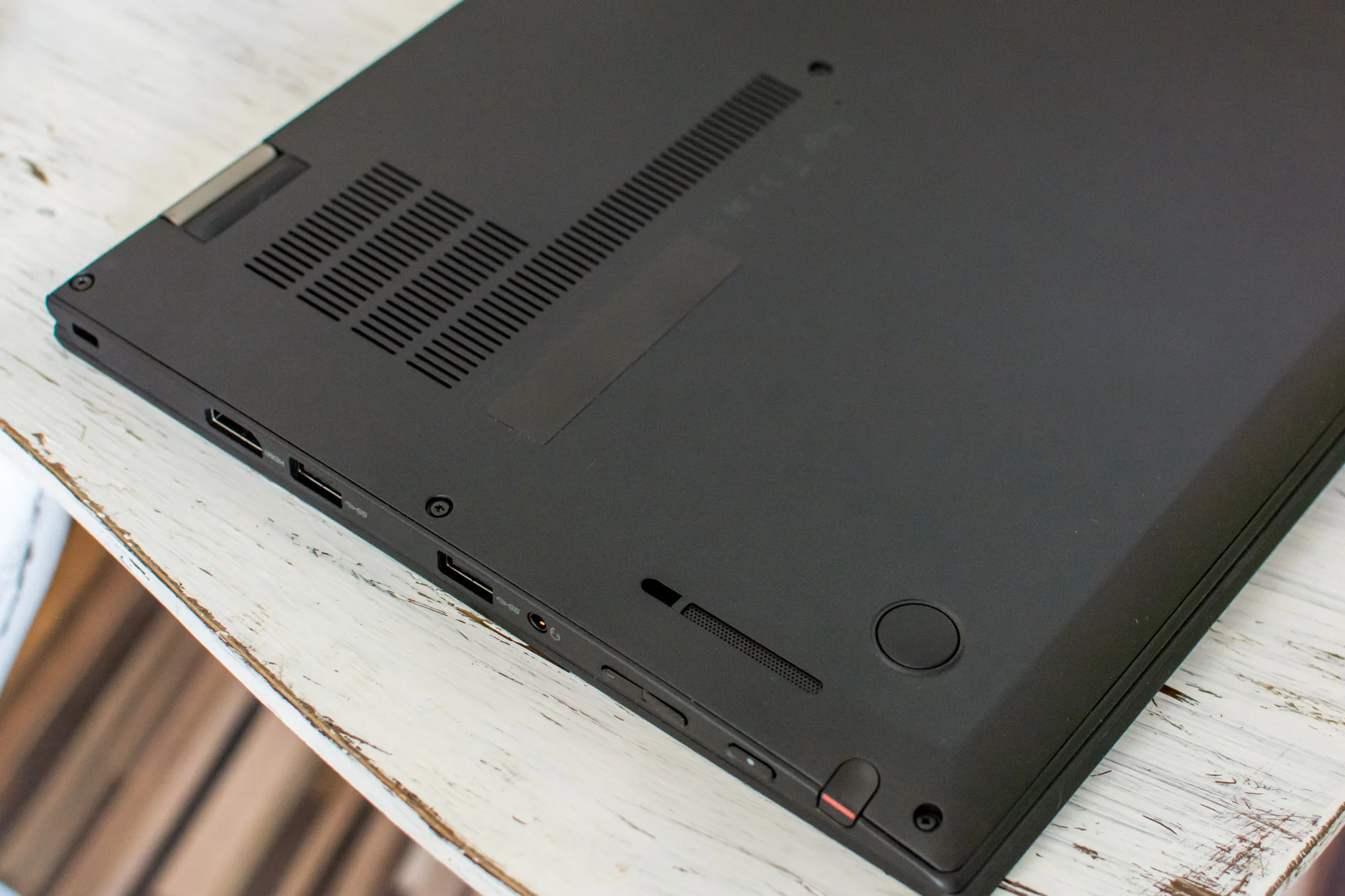 Lenovo-Thinkpad-X1-Yoga-18 class="wp-image-498379"