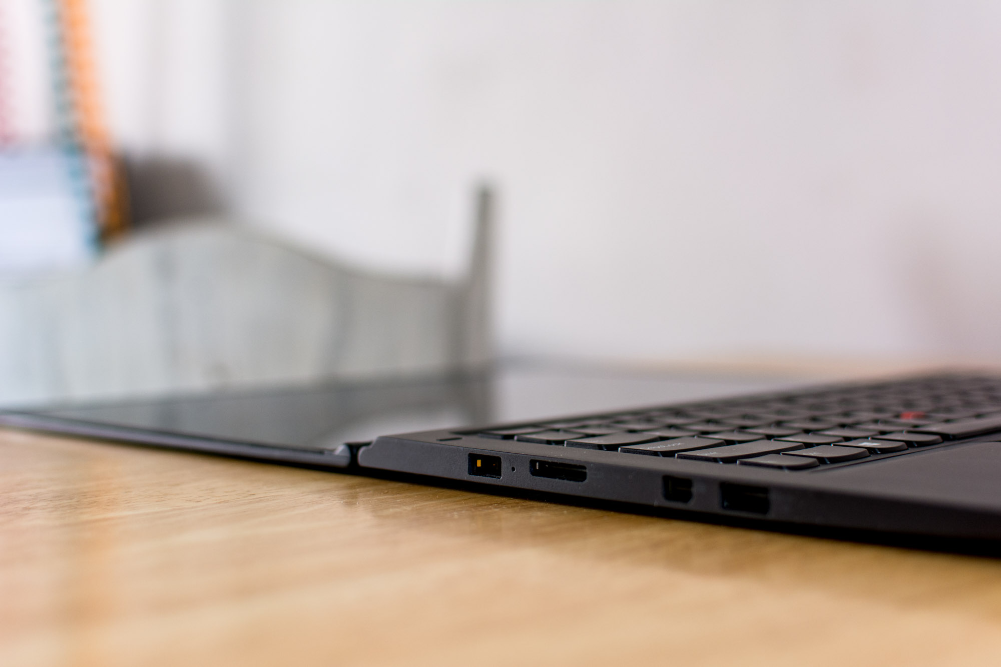 Lenovo-Thinkpad-X1-Yoga-7 class="wp-image-498368" 