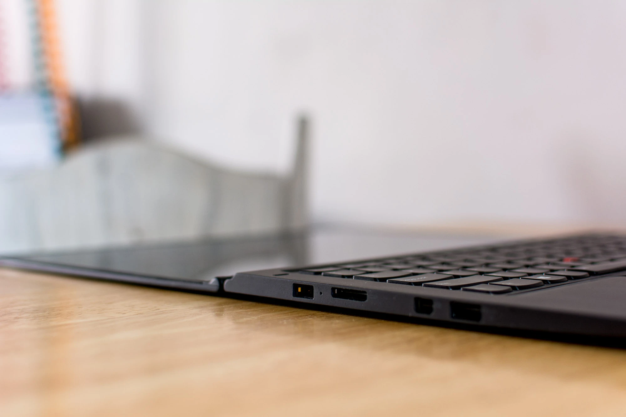 Lenovo-Thinkpad-X1-Yoga-7 class="wp-image-498368"