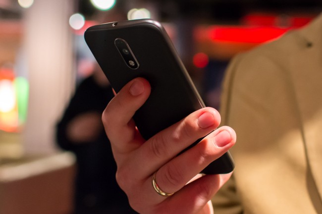 Moto-g4-8 class="wp-image-496779" 