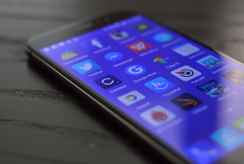 zte 000 class="wp-image-495976" 