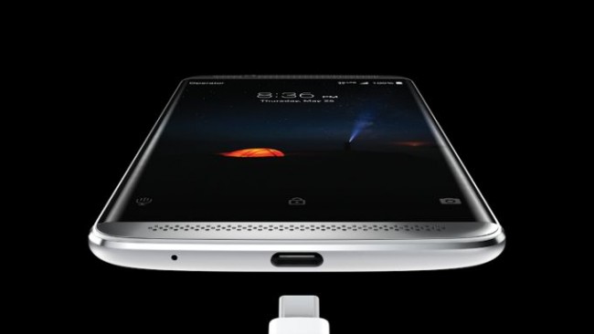 ZTE Axon 7: szybkie ładowanie przez USB typu C class="wp-image-498569" 