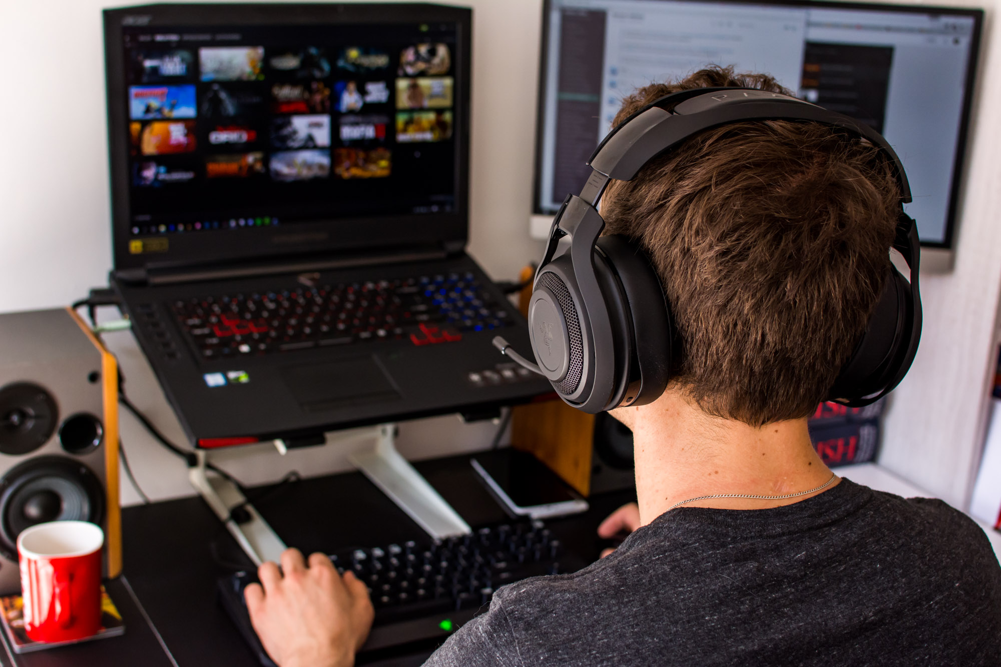 Razer-manowar-12 class="wp-image-501861" 