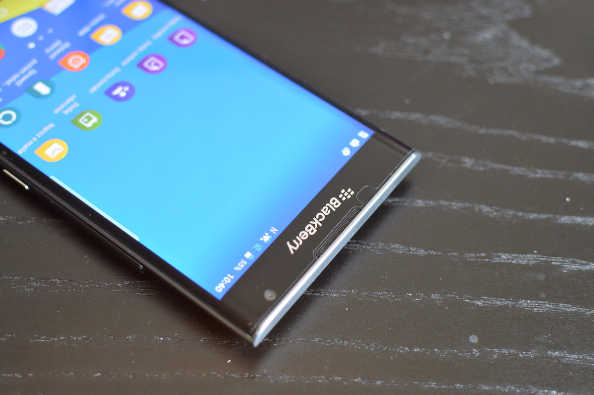 blackberry-priv-1 class="wp-image-500829" 