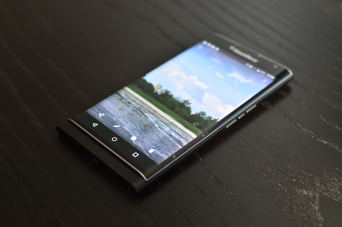 blackberry-priv-11 class="wp-image-500844" 