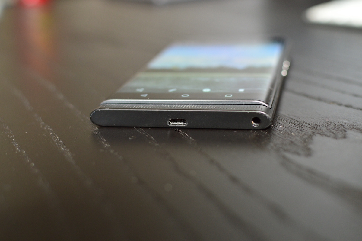 blackberry-priv-13 class="wp-image-500838" 