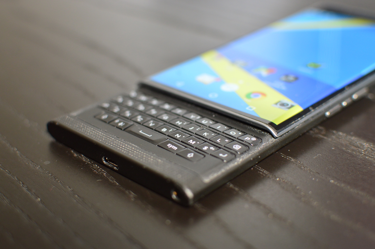 blackberry-priv-14 class="wp-image-500839" 