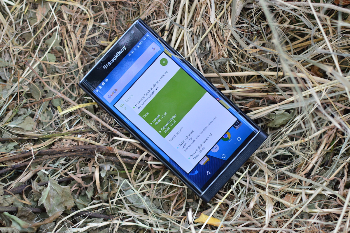 blackberry-priv-2-16 class="wp-image-500876" 