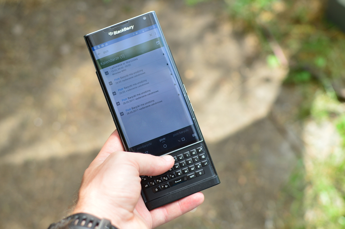 blackberry-priv-2-4 class="wp-image-500864" 