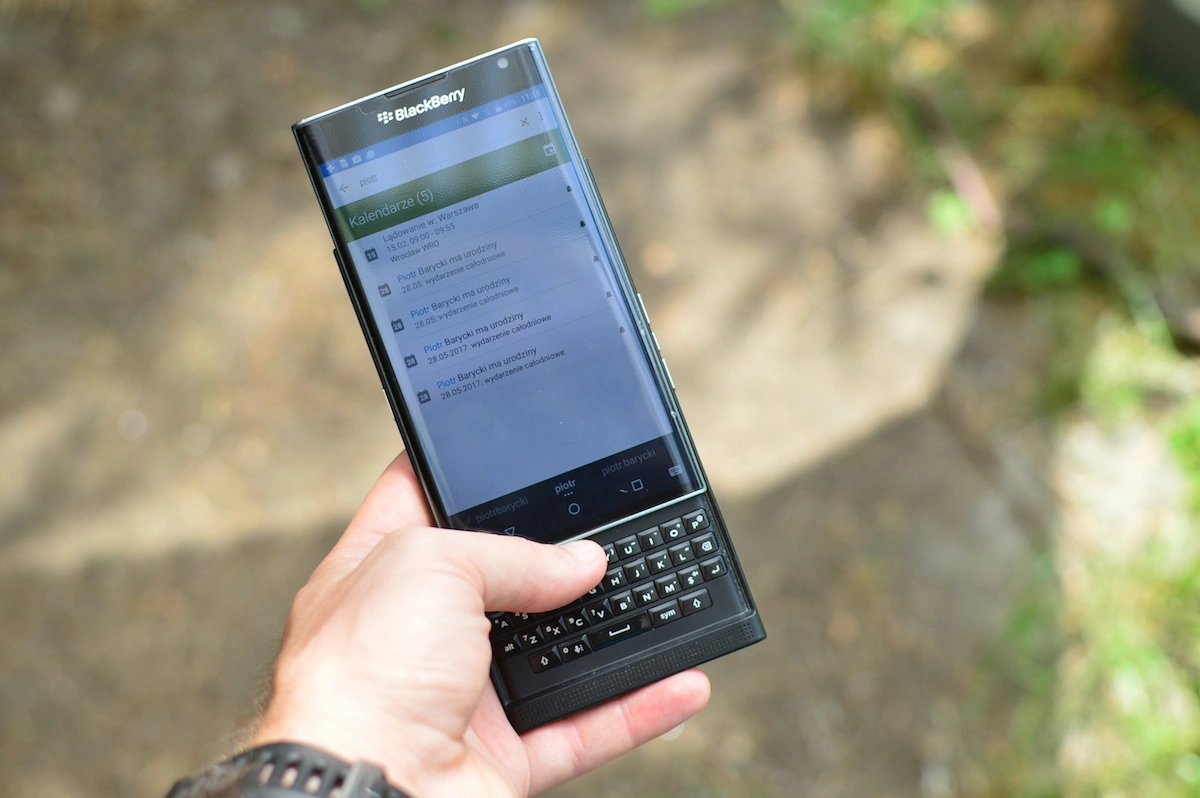 blackberry-priv-2-4 class="wp-image-500864"