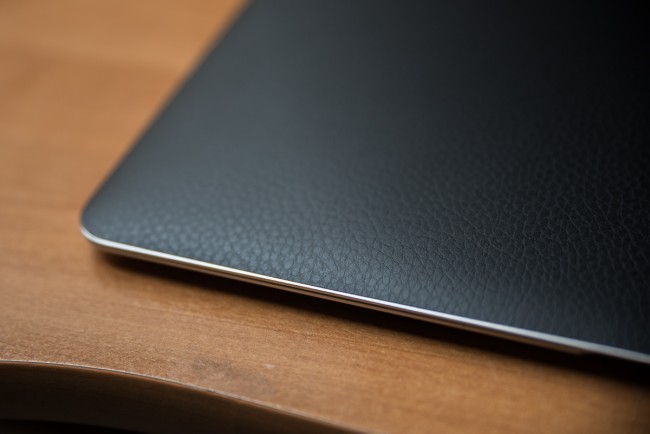 https://ocs-pl.oktawave.com/v1/AUTH_2887234e-384a-4873-8bc5-405211db13a2/spidersweb/2016/06/dbrand-macbook-skin-11-of-12-650x434.jpg