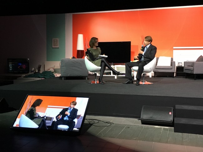Fiber Live Show Orange światłowody class="wp-image-502842" 